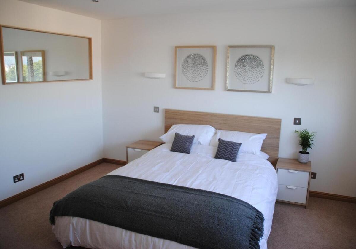 Executive 3 Bed Apartment アバディーン エクステリア 写真